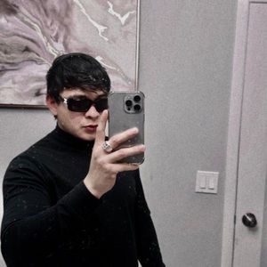 Meet your Posher, Alex